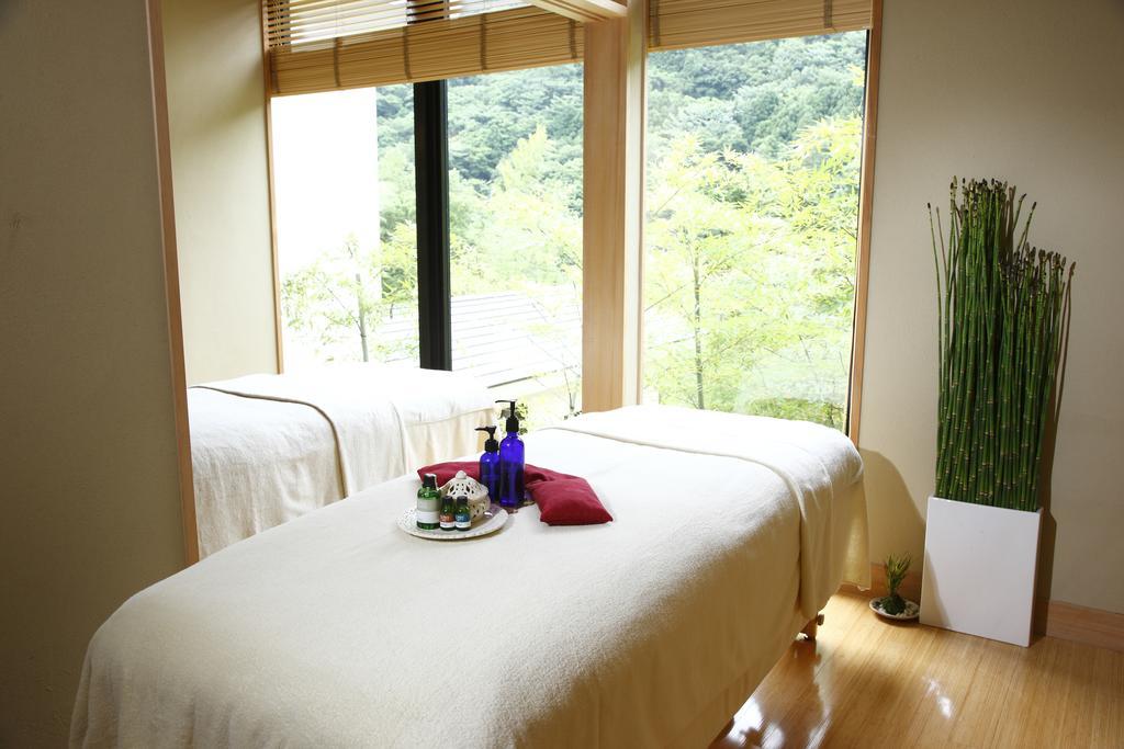 Hotel Hatsuhana Hakone Exterior photo