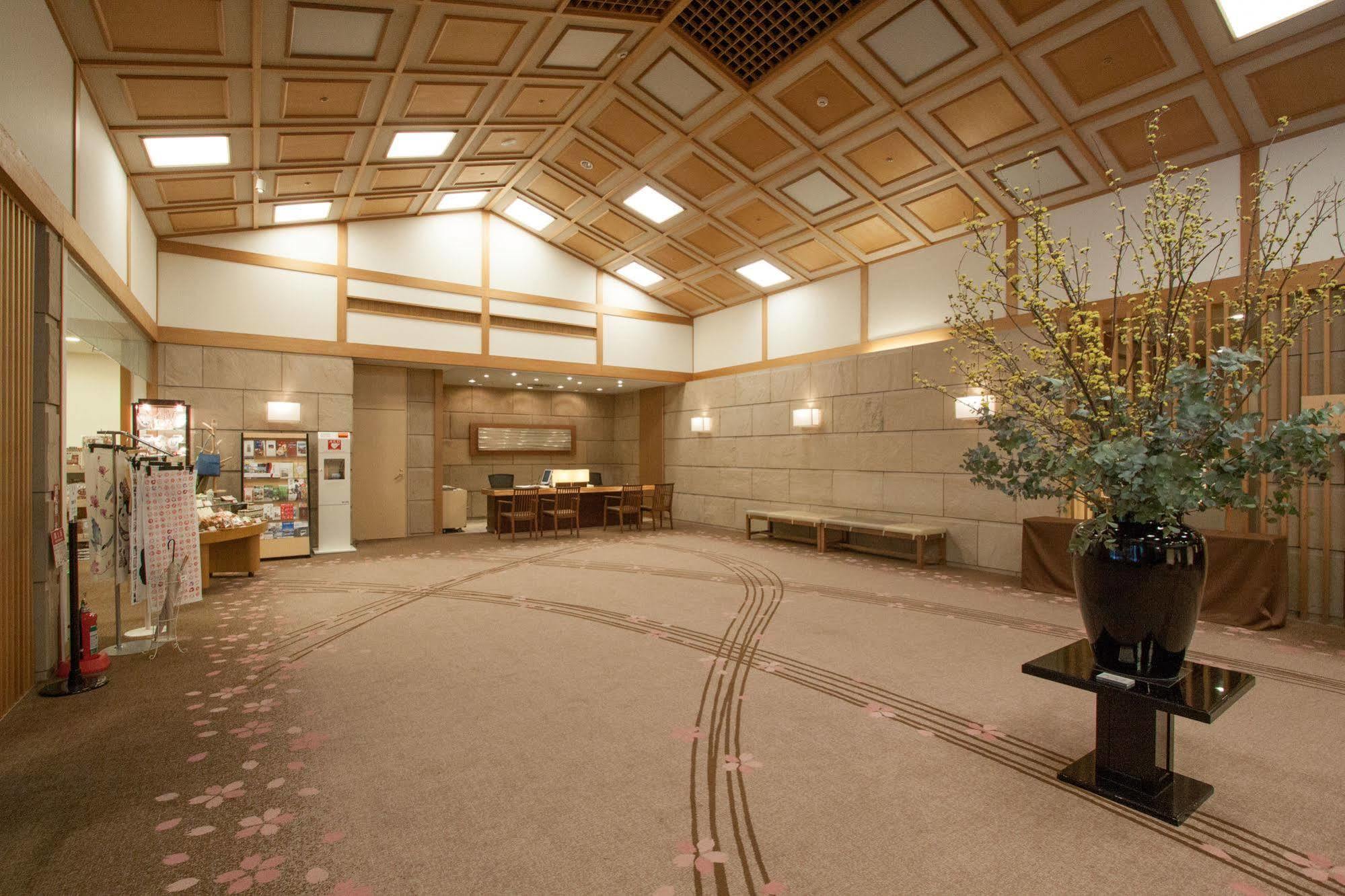Hotel Hatsuhana Hakone Exterior photo