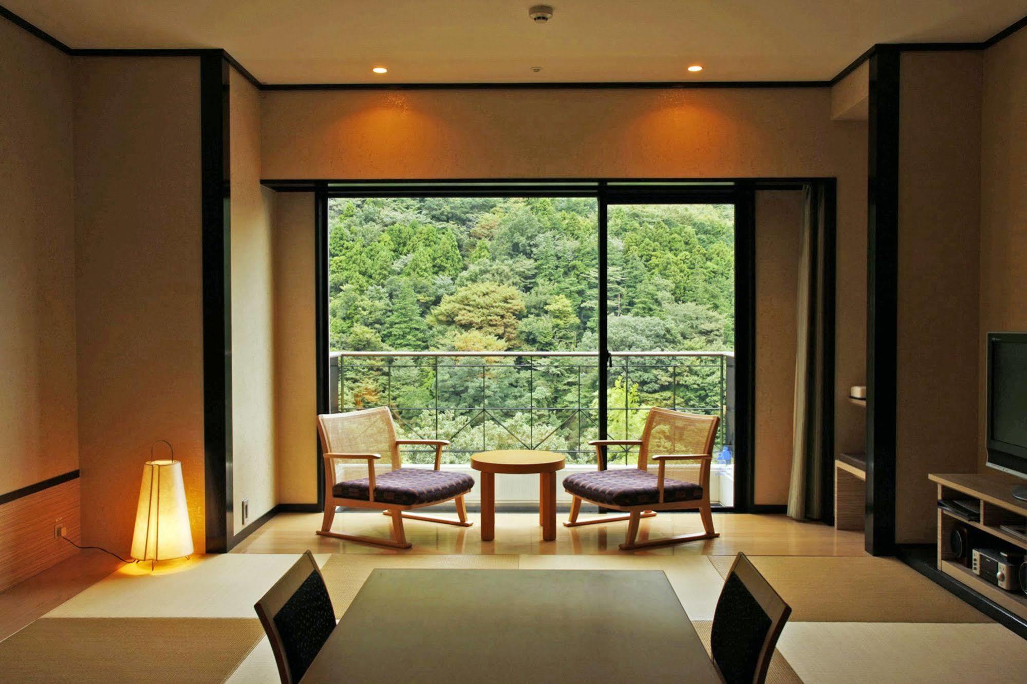 Hotel Hatsuhana Hakone Exterior photo