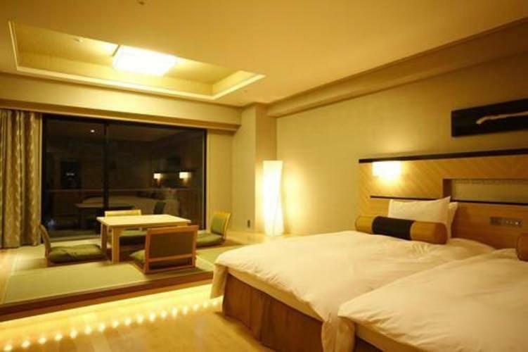 Hotel Hatsuhana Hakone Exterior photo